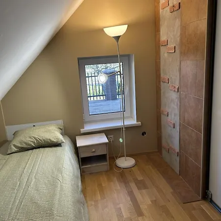 Nyaraló A Cozy And Spacious Three-bedroom Semi-detached House Awaits Guests *